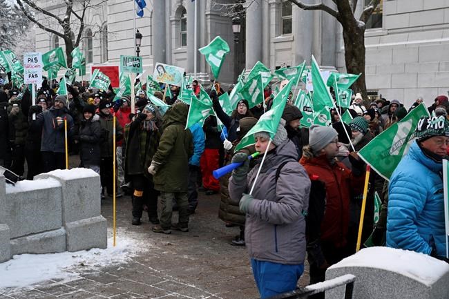 Quebec unions representing 420,000 public sector workers start weeklong strike | iNFOnews.ca Quebec unions representing 420,000 public sector workers start weeklong strike | iNFOnews.ca