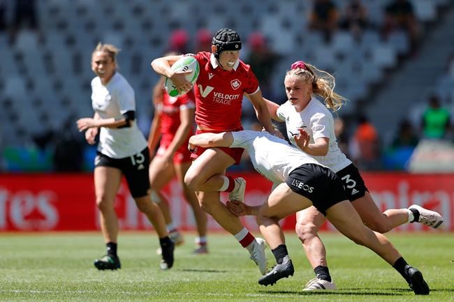 Canadian rugby men and women face challenging final day at South Africa Sevens | iNFOnews.ca Canadian rugby men and women face challenging final day at South Africa Sevens | iNFOnews.ca