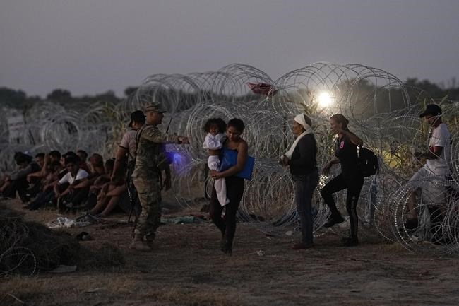Biden considers new border and asylum restrictions as he tries to reach Senate deal for Ukraine aid | iNFOnews.ca Biden considers new border and asylum restrictions as he tries to reach Senate deal for Ukraine aid | iNFOnews.ca