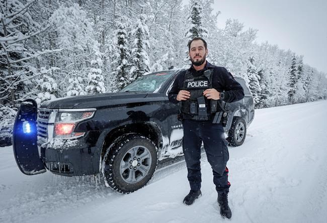 'My way of giving back': Officer on Alberta First Nation force proud of community | iNFOnews.ca