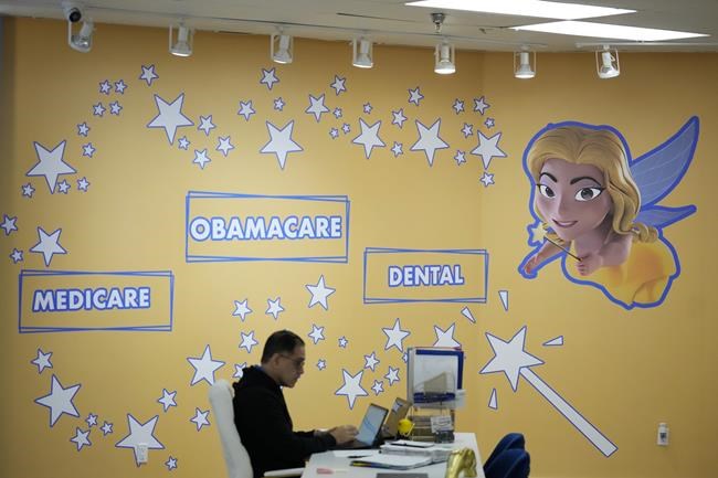 As Trump threatens to repeal Obamacare, these 'insurance godmothers' are signing Florida Latinos up | iNFOnews.ca As Trump threatens to repeal Obamacare, these 'insurance godmothers' are signing Florida Latinos up | iNFOnews.ca