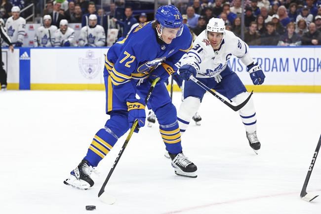 Skinner scores 2 and Sabres respond to embarrassing loss with 9-3 rout of Maple Leafs | iNFOnews.ca