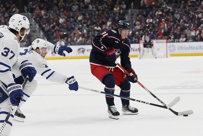 Auston Matthews scores twice, leads Maple Leafs over Blue Jackets 4-1 | iNFOnews.ca