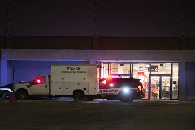 Christmas Eve shooting at Colorado mall leaves 1 dead and 3 injured | iNFOnews.ca