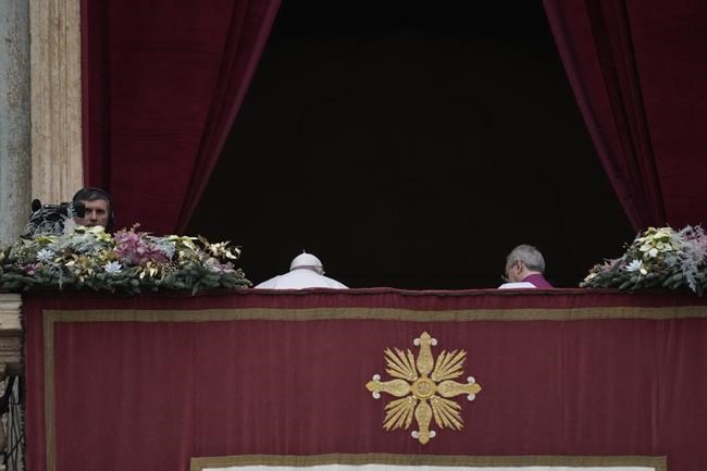 Pope Francis denounces the weapons industry as he makes a Christmas appeal for peace in the world | iNFOnews.ca