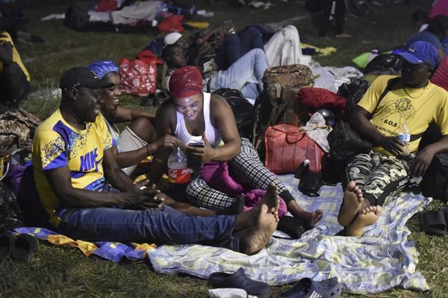 Migrant caravan in southern Mexico marks Christmas Day by trudging onward | iNFOnews.ca Migrant caravan in southern Mexico marks Christmas Day by trudging onward | iNFOnews.ca