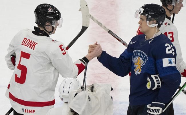 World junior players, coaches on post-game handshakes after NL ban: 'Tough to hear' | iNFOnews.ca
