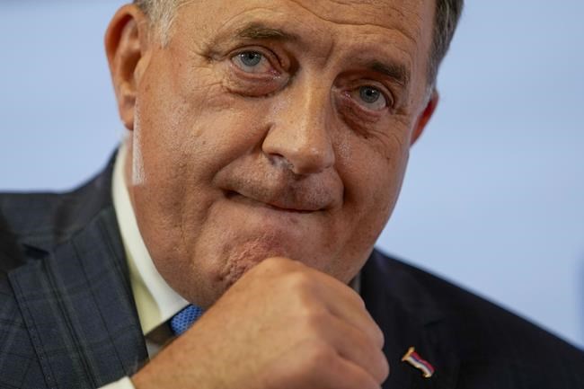 Separatist Bosnian Serb leader Milorad Dodik vows to tear his country apart despite US warnings | iNFOnews.ca