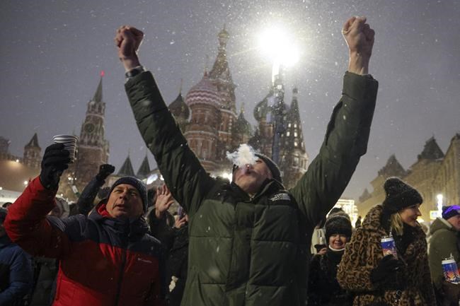 New Year's Eve sweeps across the globe, but wars cast a shadow on 2024 | iNFOnews.ca