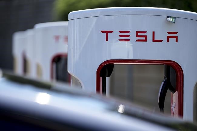 Price cuts boost Tesla 4Q sales, beating estimates as electric vehicle growth rate slows | iNFOnews.ca Price cuts boost Tesla 4Q sales, beating estimates as electric vehicle growth rate slows | iNFOnews.ca