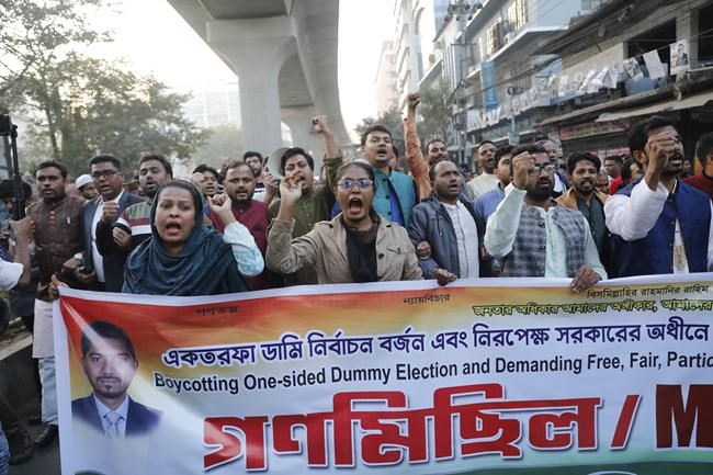 Apparent arson on a train in Bangladesh kills 4 ahead of tense Sunday election | iNFOnews.ca