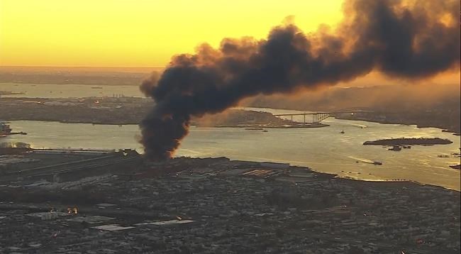 100 New Jersey firefighters battle blaze at former Singer sewing machine factory | iNFOnews.ca