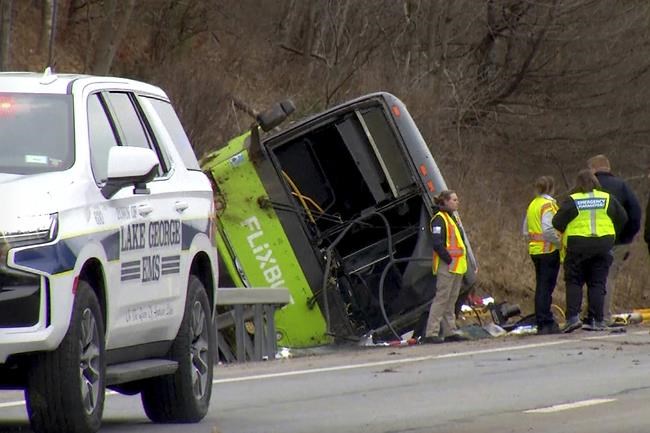 Bus rollover crash on upstate New York highway leaves 1 dead and a dozen injured | iNFOnews.ca