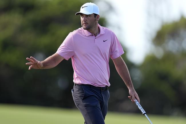 Kirk takes Kapalua lead with final birdie, dozen in the hunt | iNFOnews.ca Kirk takes Kapalua lead with final birdie, dozen in the hunt | iNFOnews.ca