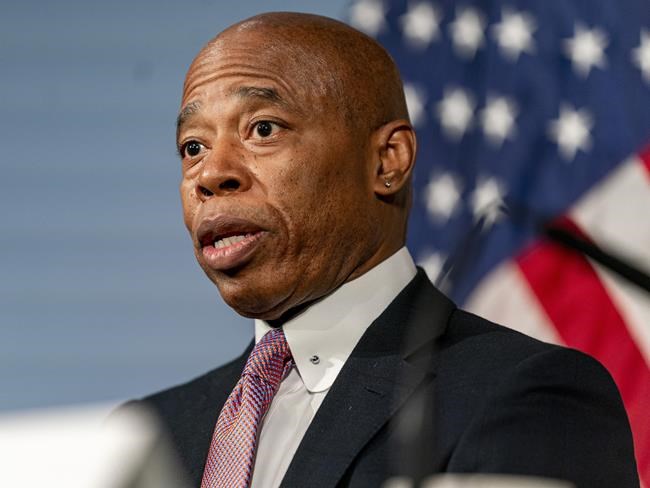 NYC Mayor Eric Adams says story of firing a gun at school, recounted in his book, never happened | iNFOnews.ca
