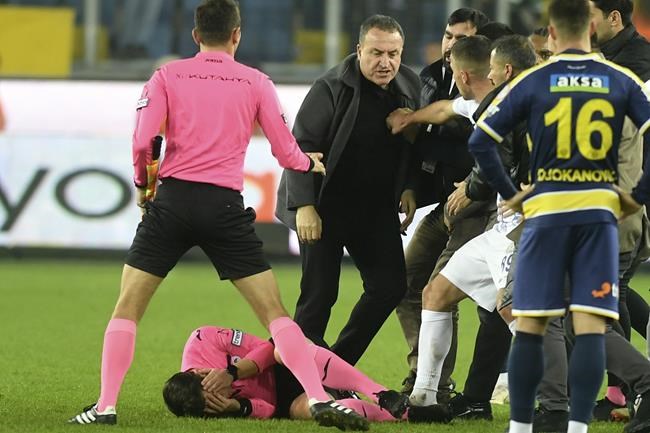 Former club president regrets attacking Turkish soccer referee but denies threatening to kill him | iNFOnews.ca