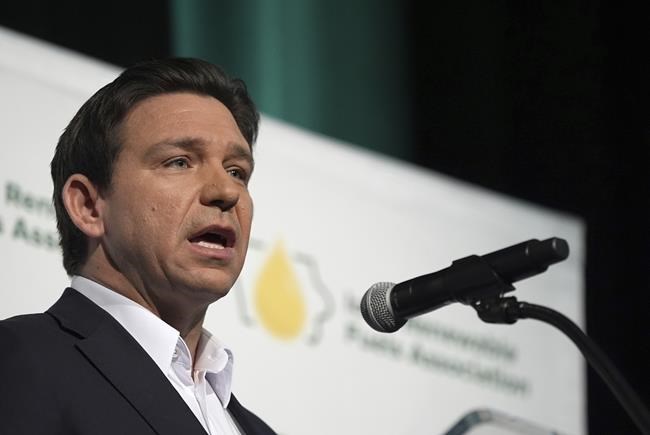 DeSantis interrupted by three protesters at campaign stop days before Iowa caucuses | iNFOnews.ca