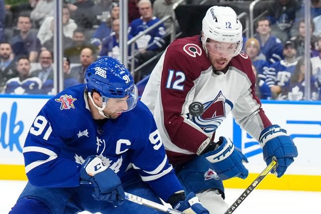 Avalanche bury Leafs 5-3 with spirited comeback | iNFOnews.ca Avalanche bury Leafs 5-3 with spirited comeback | iNFOnews.ca