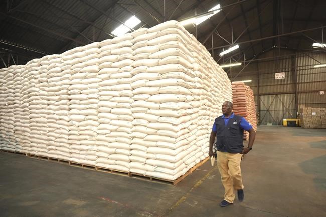 2.7 million Zimbabweans need food aid as El Nino compounds a drought crisis, UN food program says | iNFOnews.ca 2.7 million Zimbabweans need food aid as El Nino compounds a drought crisis, UN food program says | iNFOnews.ca