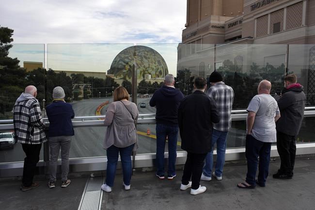 Think twice before stopping to take photo on a Las Vegas Strip pedestrian bridge, or risk jail time | iNFOnews.ca Think twice before stopping to take photo on a Las Vegas Strip pedestrian bridge, or risk jail time | iNFOnews.ca
