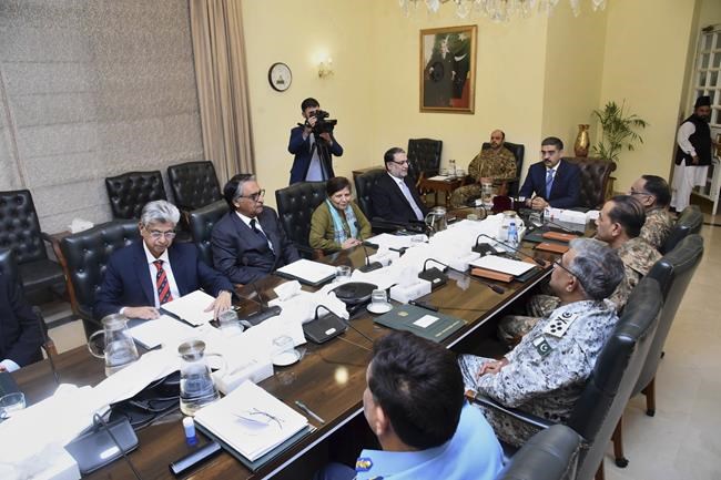 Pakistan seeks to de-escalate crisis with Iran after deadly airstrikes that spiked tensions | iNFOnews.ca Pakistan seeks to de-escalate crisis with Iran after deadly airstrikes that spiked tensions | iNFOnews.ca