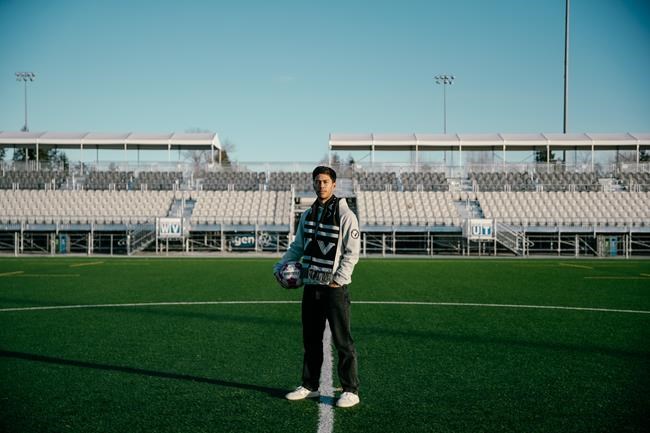 Defender Paris Gee signs with Vancouver FC, returns to B.C. to be closer to family | iNFOnews.ca Defender Paris Gee signs with Vancouver FC, returns to B.C. to be closer to family | iNFOnews.ca