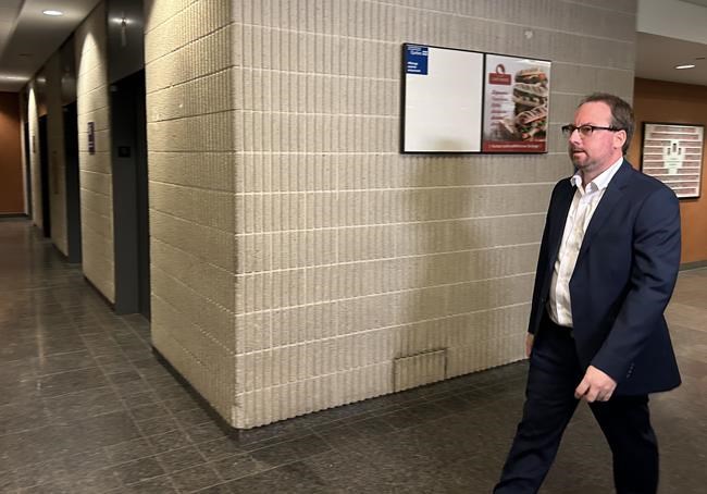 Quebec judge opts against blanket ban in lawsuit hearing involving provincial police | iNFOnews.ca Quebec judge opts against blanket ban in lawsuit hearing involving provincial police | iNFOnews.ca