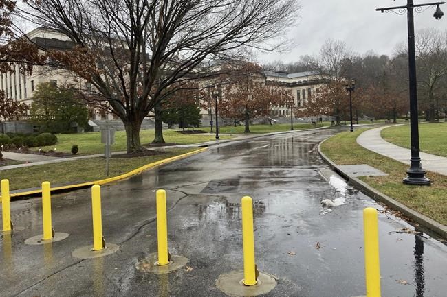 Kentucky lawmakers resume debate over reopening road in the heart of the state Capitol complex | iNFOnews.ca Kentucky lawmakers resume debate over reopening road in the heart of the state Capitol complex | iNFOnews.ca
