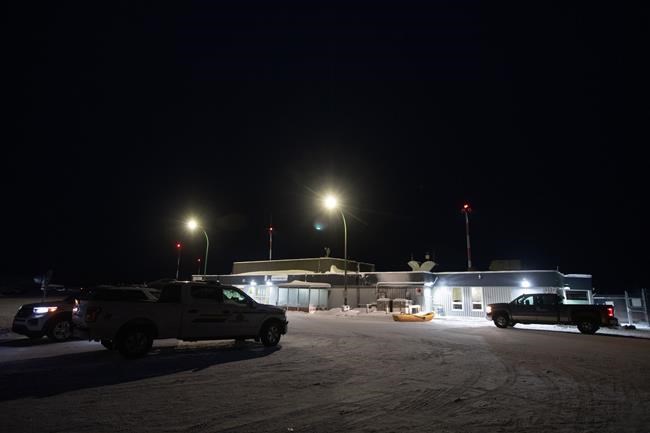 'Devastating': Six dead in N.W.T. plane crash, lone survivor in hospital | iNFOnews.ca 'Devastating': Six dead in N.W.T. plane crash, lone survivor in hospital | iNFOnews.ca