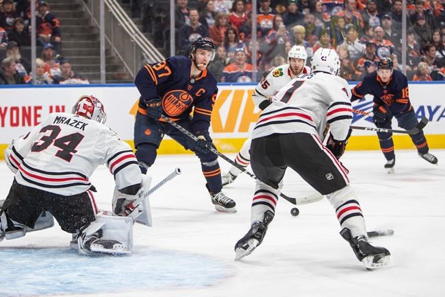 Edmonton Oilers extend winning streak to 15 with win over Chicago Blackhawks | iNFOnews.ca Edmonton Oilers extend winning streak to 15 with win over Chicago Blackhawks | iNFOnews.ca
