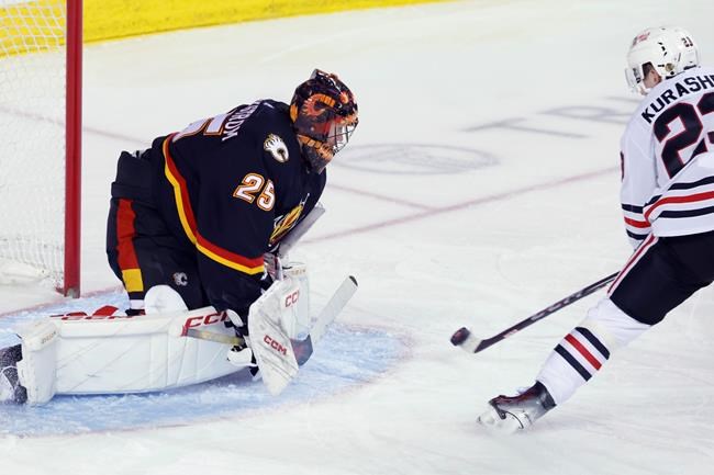 Markstrom unbeatable as Flames tip Blackhawks 1-0 | iNFOnews.ca