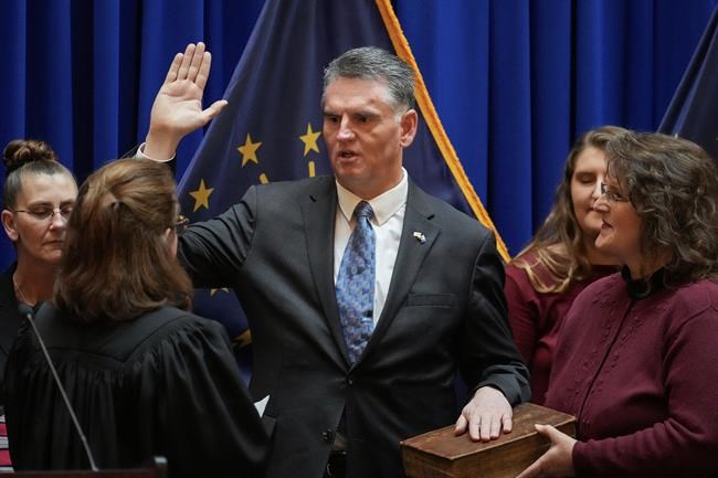 Indiana lawmakers vote to let some state officials carry handguns on Capitol grounds | iNFOnews.ca Indiana lawmakers vote to let some state officials carry handguns on Capitol grounds | iNFOnews.ca