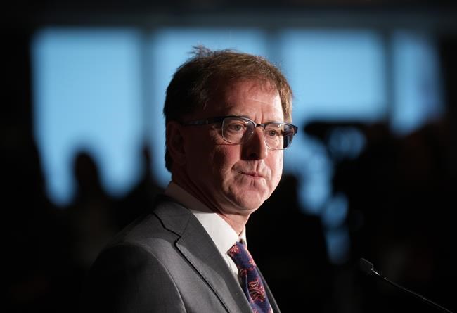 Criminal Code applies on ice, says B.C. minister after apparent chokehold during game | iNFOnews.ca Criminal Code applies on ice, says B.C. minister after apparent chokehold during game | iNFOnews.ca