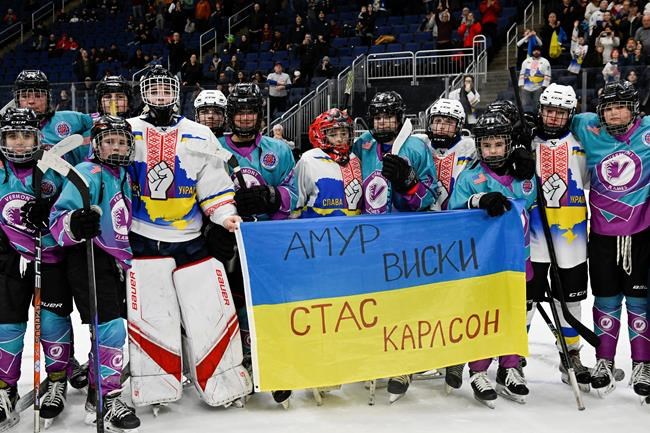 New Ukrainian squad heads to Quebec's famous international peewee hockey tournament | iNFOnews.ca