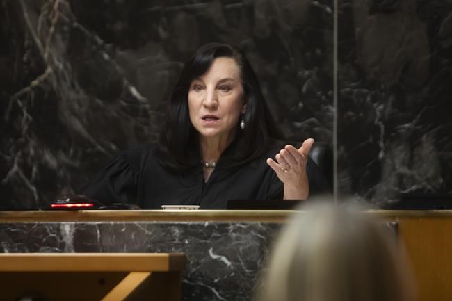 Michigan school shooter's mom was worried he might do 'something dumb,' friend says | iNFOnews.ca