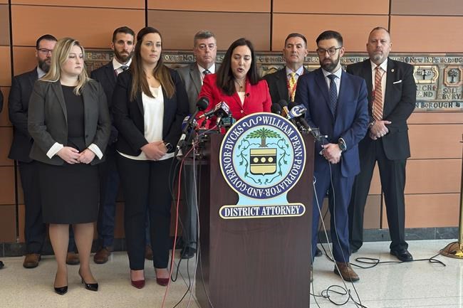 Suspect accused of killing and beheading his father bought a gun the previous day, prosecutor says | iNFOnews.ca