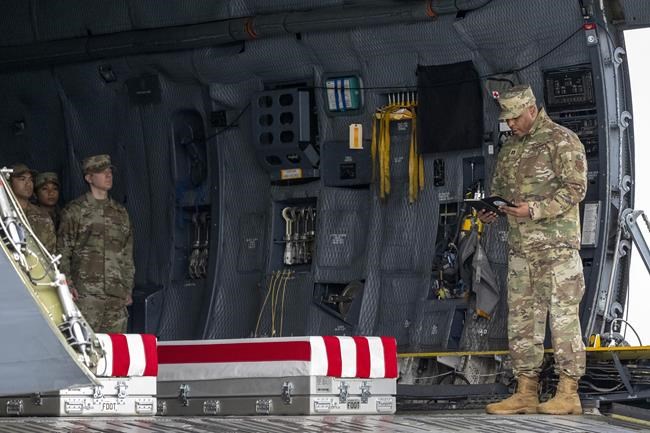 Hand over heart, Biden joins grieving families of US troops killed in Jordan as remains arrive home | iNFOnews.ca Hand over heart, Biden joins grieving families of US troops killed in Jordan as remains arrive home | iNFOnews.ca