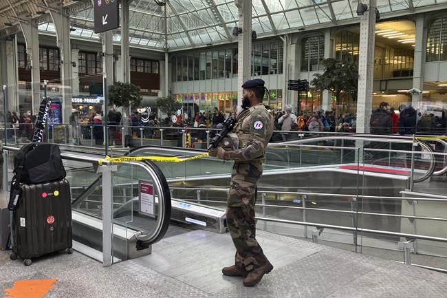 Paris police say suspect in train station attack that injured 3 may have mental health issues | iNFOnews.ca