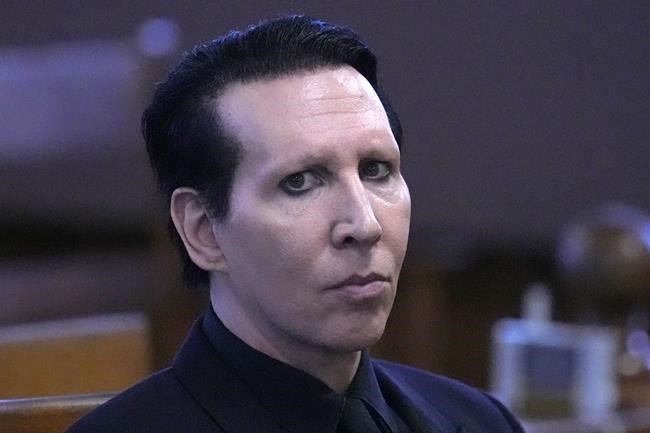 Marilyn Manson completes community service sentence for blowing nose on videographer | iNFOnews.ca