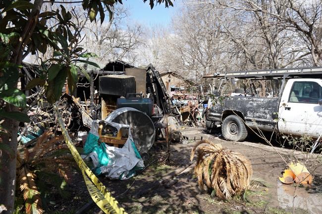 Texas mother, infant son die in house fire after she saves her two other children | iNFOnews.ca