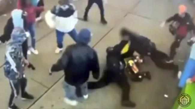 Man charged with attacking police in Times Square, vilified in Trump ad, was misidentified, DA says | iNFOnews.ca