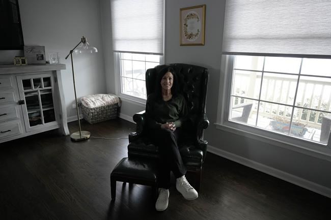 As cancer treatment advances, patients and doctors push back against drugs' harsh side effects | iNFOnews.ca As cancer treatment advances, patients and doctors push back against drugs' harsh side effects | iNFOnews.ca