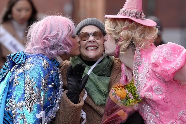 Annette Bening honored as Harvard's Hasty Pudding Woman of the Year | iNFOnews.ca