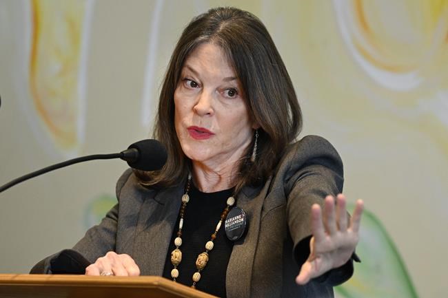 Marianne Williamson suspends her presidential campaign, ending long-shot primary challenge to Biden | iNFOnews.ca Marianne Williamson suspends her presidential campaign, ending long-shot primary challenge to Biden | iNFOnews.ca