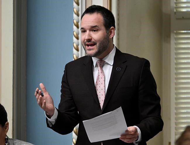 Culture minister denounces U.S. candidate's torching of Quebec author's book | iNFOnews.ca