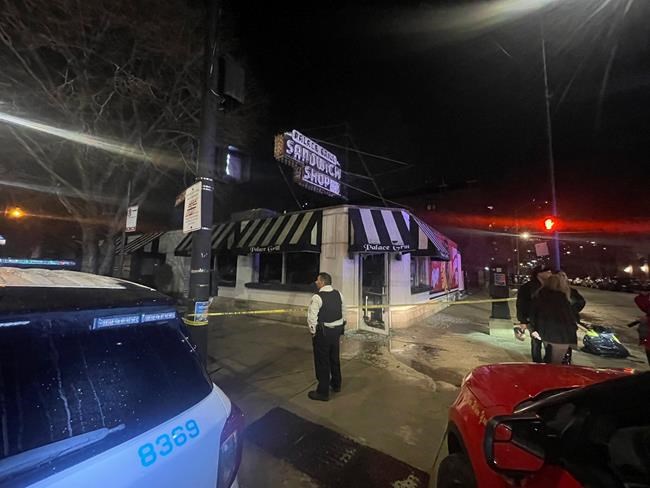 Fire causes extensive damage to iconic Chicago restaurant known for its breakfasts | iNFOnews.ca Fire causes extensive damage to iconic Chicago restaurant known for its breakfasts | iNFOnews.ca
