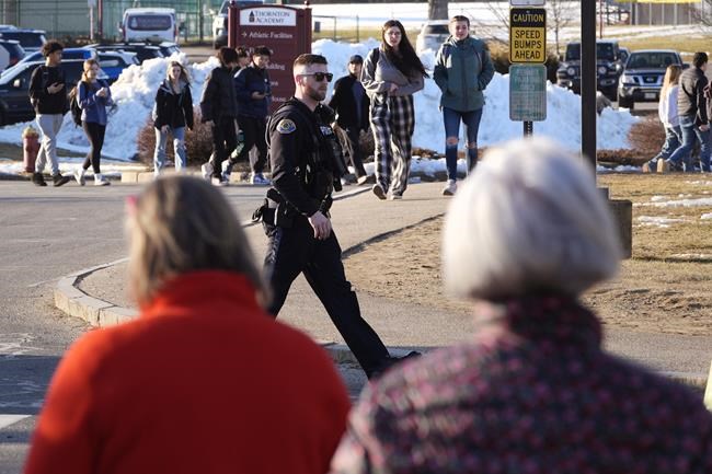 Shelter-in-place order continues as Maine city searches for at least 4 suspects in vehicle shooting | iNFOnews.ca