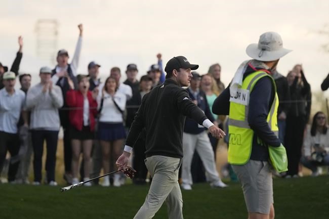 Taylor takes 1-shot lead into Sunday at raucous, waterlogged Phoenix Open | iNFOnews.ca Taylor takes 1-shot lead into Sunday at raucous, waterlogged Phoenix Open | iNFOnews.ca