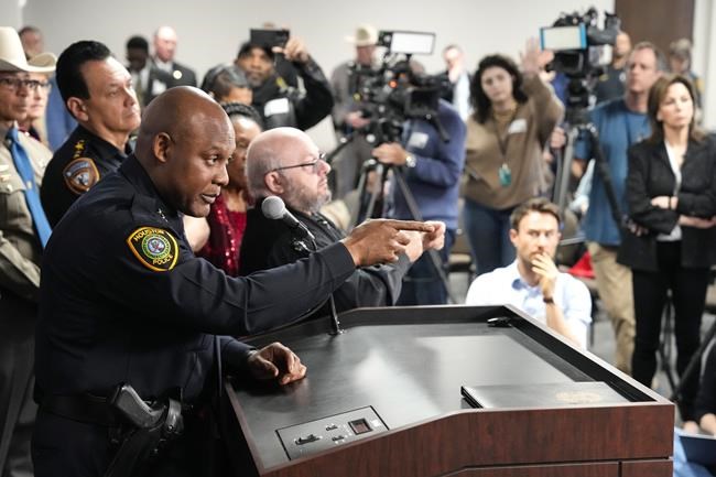 How Texas church shooter bought rifle despite mental illness and criminal history is under scrutiny | iNFOnews.ca How Texas church shooter bought rifle despite mental illness and criminal history is under scrutiny | iNFOnews.ca