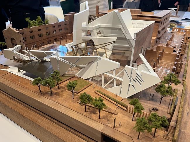 Royal Ontario Museum to redesign main floor, which will be free for visitors | iNFOnews.ca